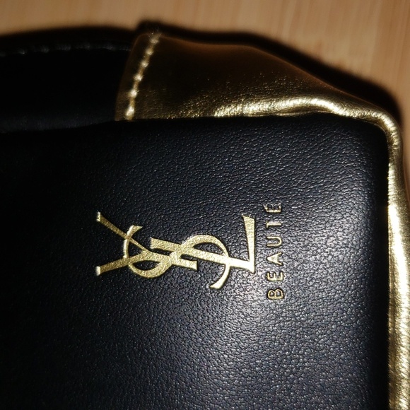 YSL beauty bag from the beauty counter NWT - Picture 6 of 10